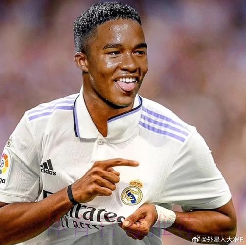 罗马诺:皇马对恩德里克非常满意 相信他是顶尖人才 罗马诺:皇马对恩德里克非常满意 相信他是顶尖人才